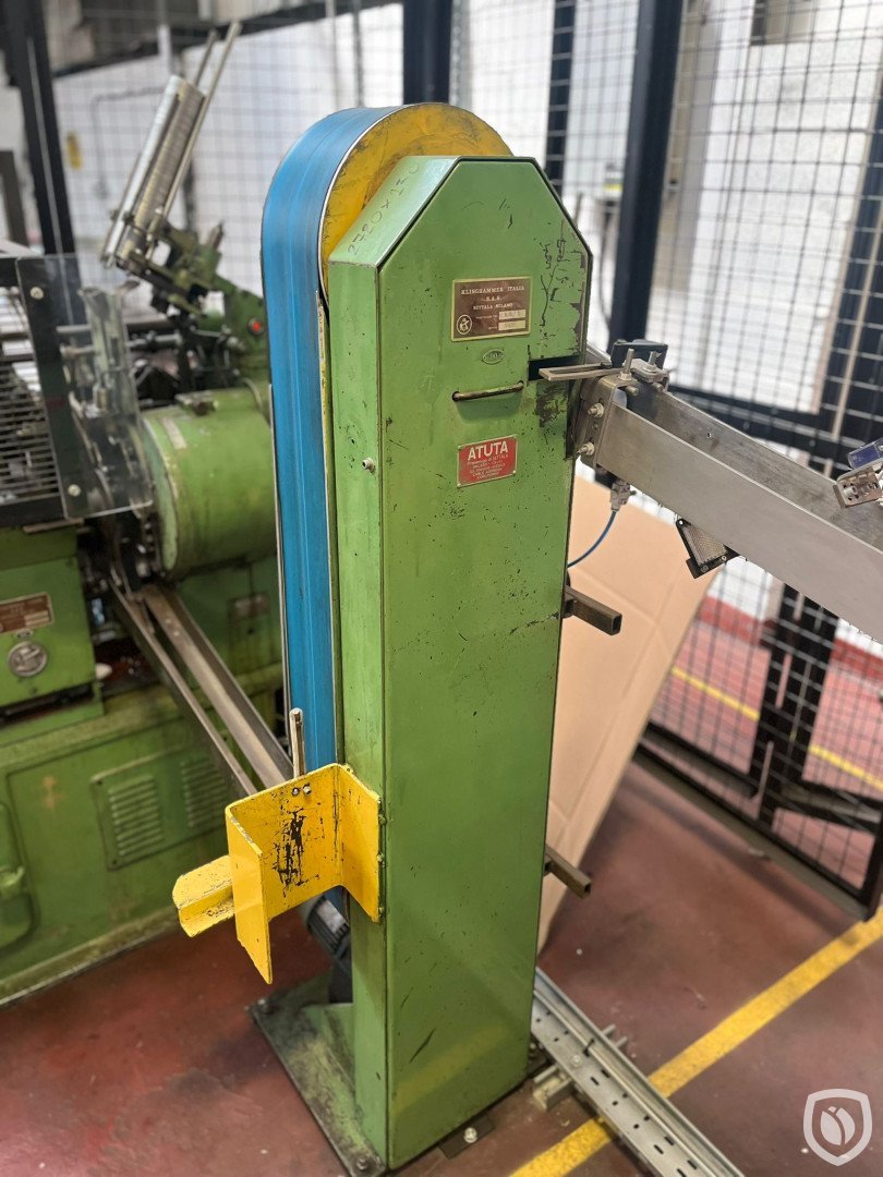 can turn over conveyor